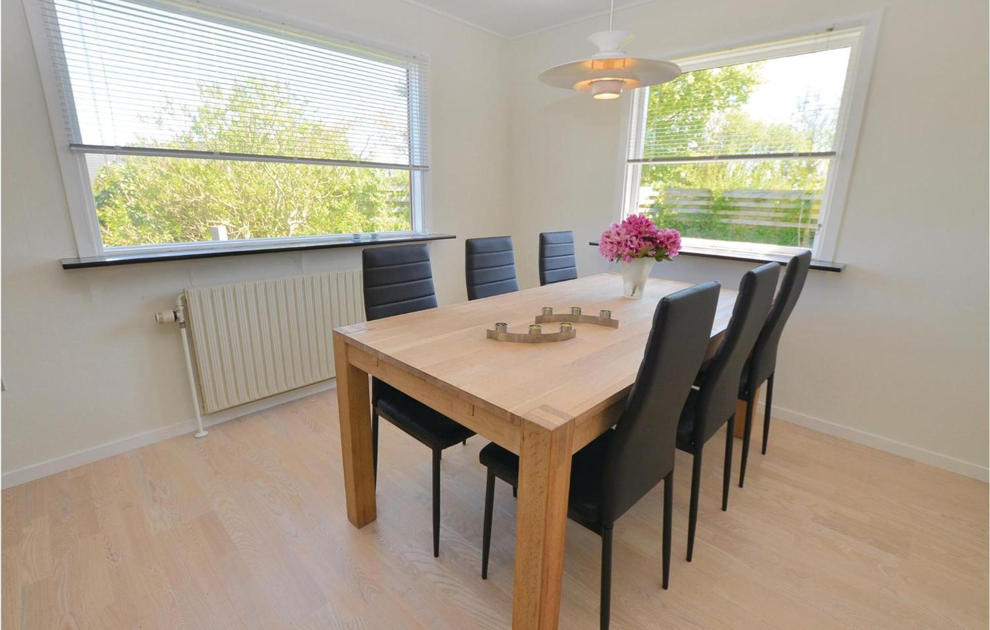 Stunning Home In Augustenborg With Kitchen Ngoại thất bức ảnh
